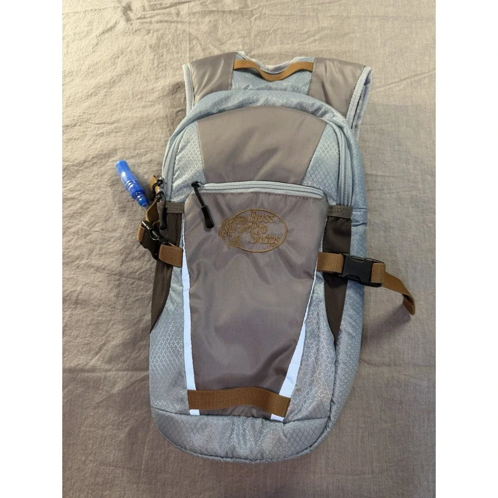 Bass Pro Shops‎ Hydration Backpack